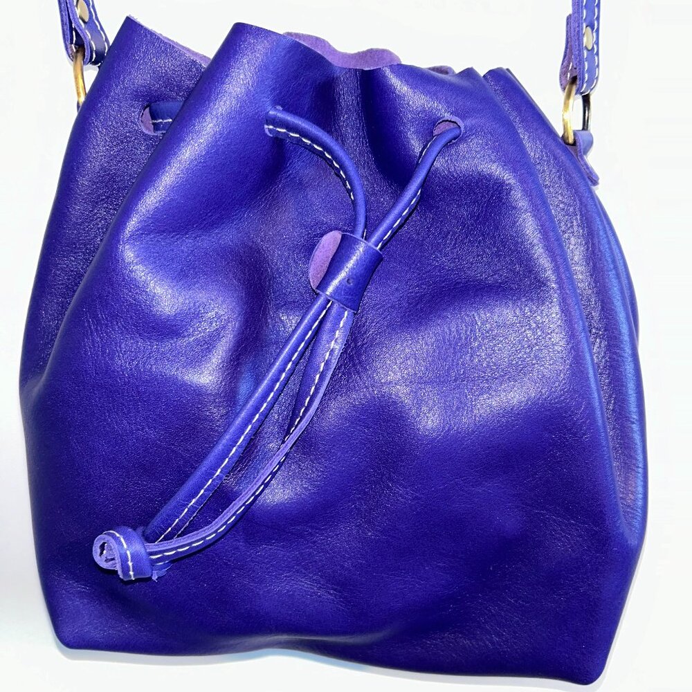 PLG Violet Large Bucket